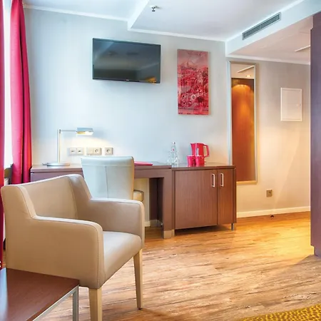 Leonardo Center 4* Μόναχο