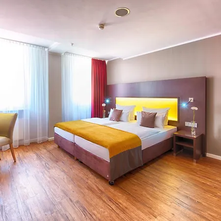 Leonardo Center Отель 4*