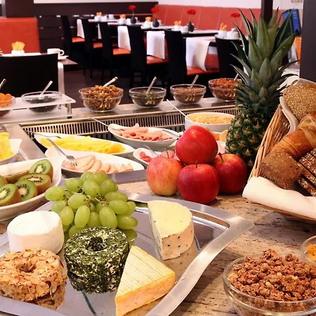 Leonardo Center 4* Мюнхен