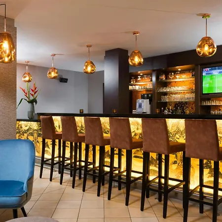 Leonardo Center 4* Μόναχο
