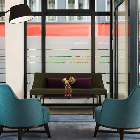 Leonardo Center Ξενοδοχείο 4*