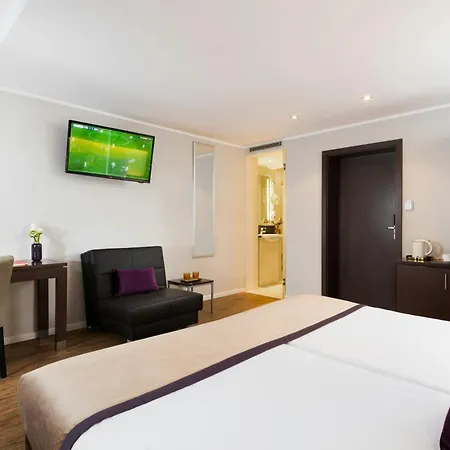 Leonardo Center Ξενοδοχείο 4*