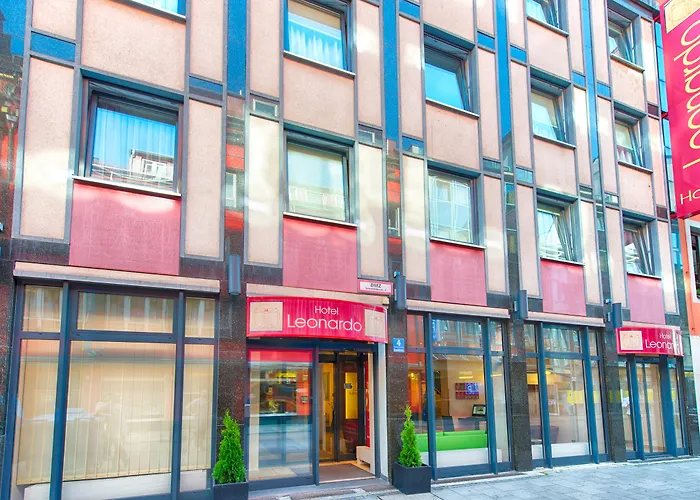 Leonardo Center מלון 4*