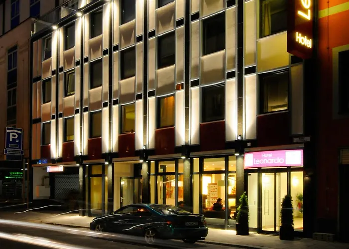 Leonardo Center מלון 4*