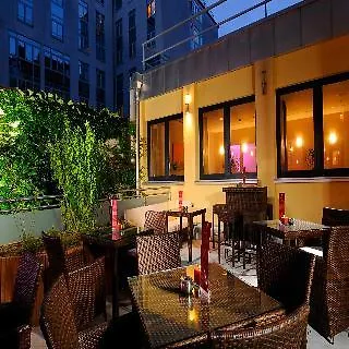 Leonardo Center 4* מינכן