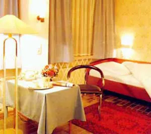 Leonardo Center Ξενοδοχείο 4*